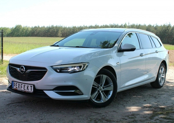 Opel Insignia cena 60999 przebieg: 150000, rok produkcji 2017 z Bielawa małe 466